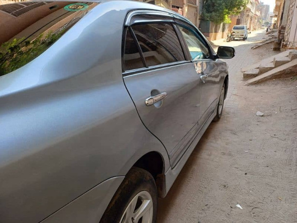toyota-corolla-gli-2013-big-4