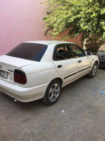 suzuki-baleno-2004-big-3