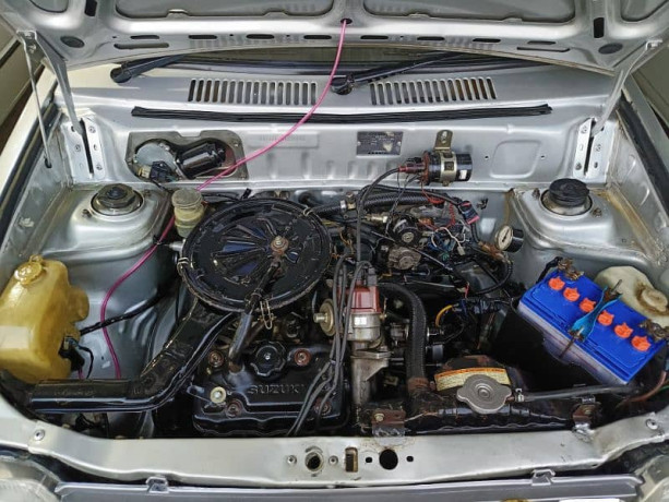 suzuki-mehran-vx-2010-big-1