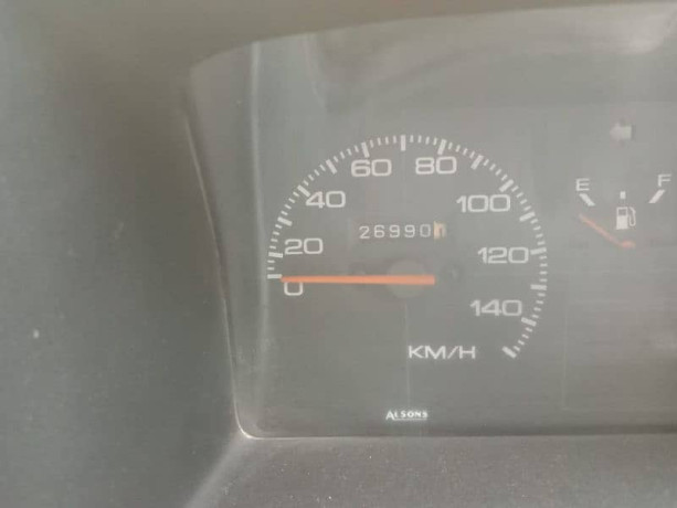 suzuki-mehran-vx-2012-big-17