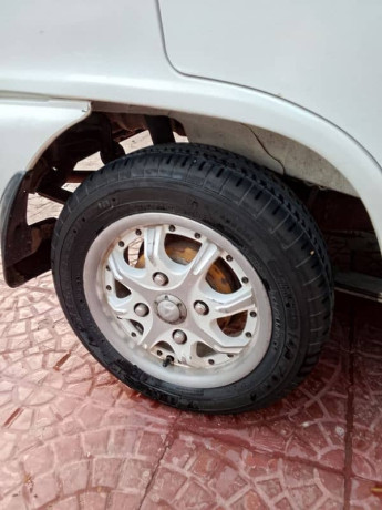 suzuki-mehran-vxr-2011-big-6