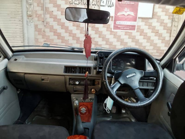 suzuki-mehran-vxr-2011-big-4