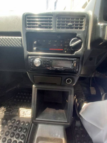 kia-classic-2001-big-6
