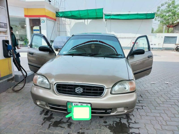 suzuki-baleno-2004-big-1