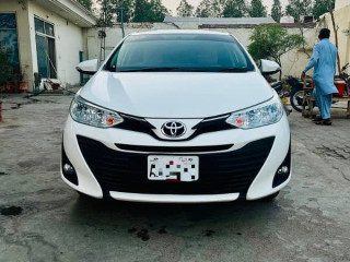 toyota-yaris-2021