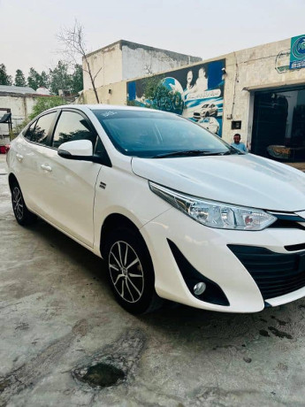 toyota-yaris-2021-big-6