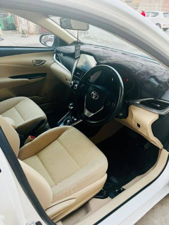 toyota-yaris-2021-big-10