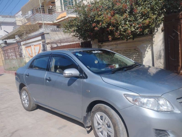 toyota-corolla-gli-2010-big-1