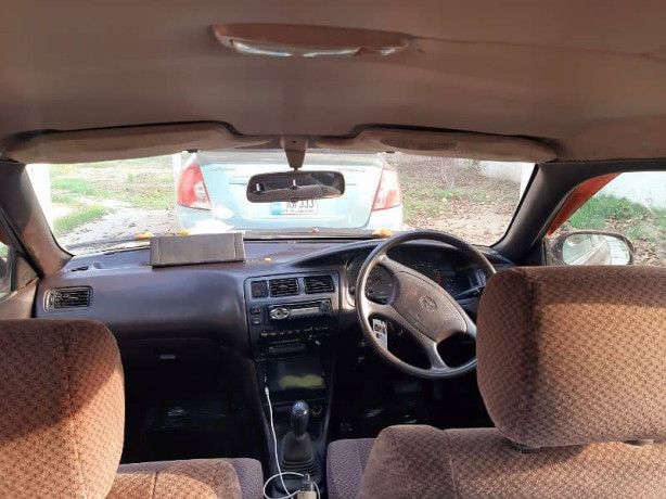 toyota-indus-corolla-2000-urgent-sale-big-5