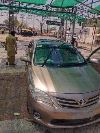 toyota-corolla-altis-2009-big-0