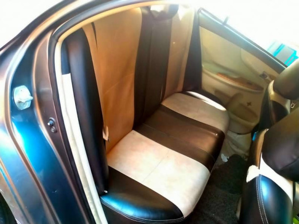 toyota-corolla-gli-2013-big-5
