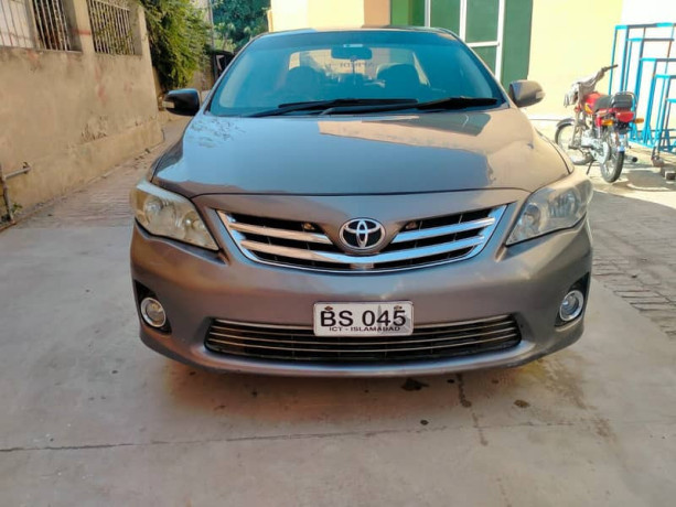 toyota-corolla-gli-2013-big-10