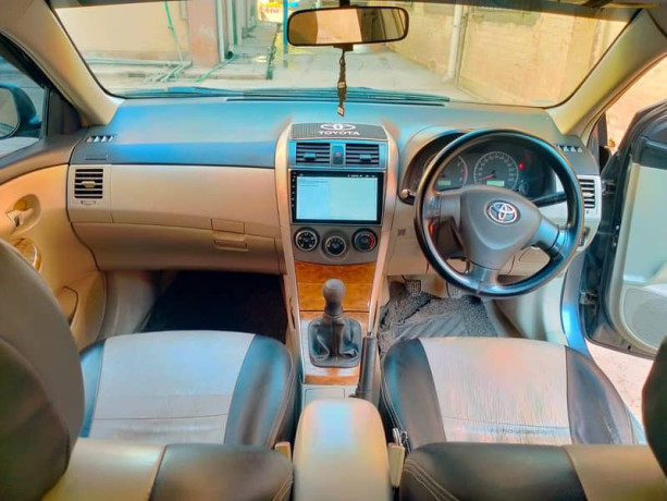 toyota-corolla-gli-2013-big-1