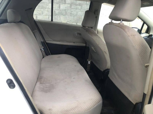 toyota-vitz-2007-big-4