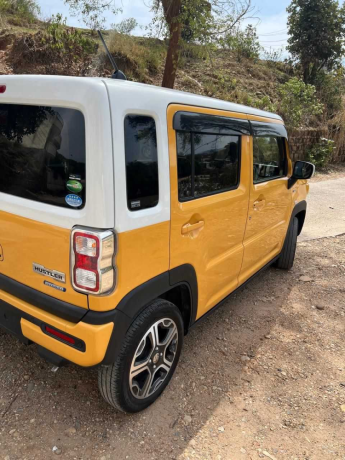 suzuki-hustler-big-1