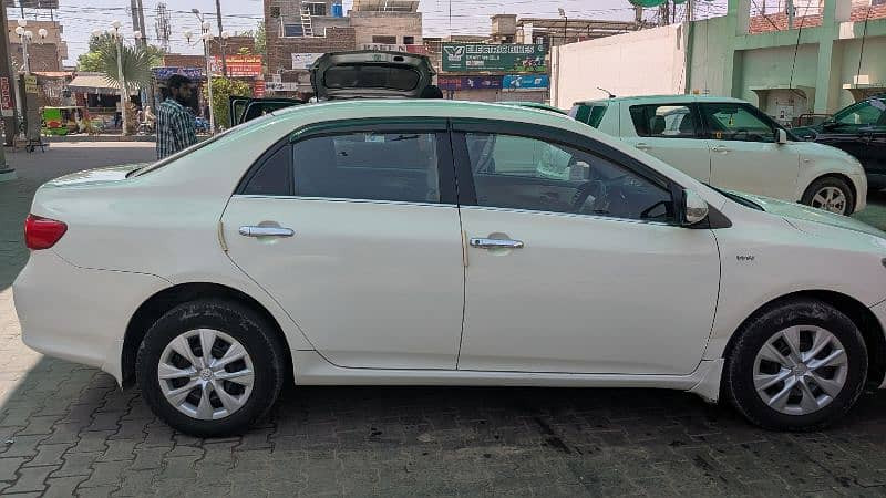 toyota-corolla-xli-2009-big-2