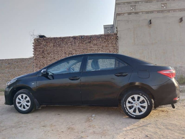 toyota-corolla-xli-2017-big-1