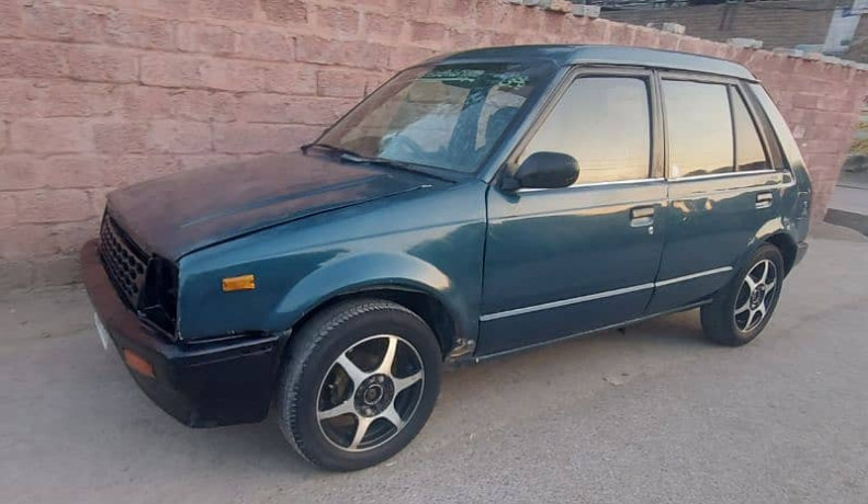 daihatsu-charade-1984-big-0