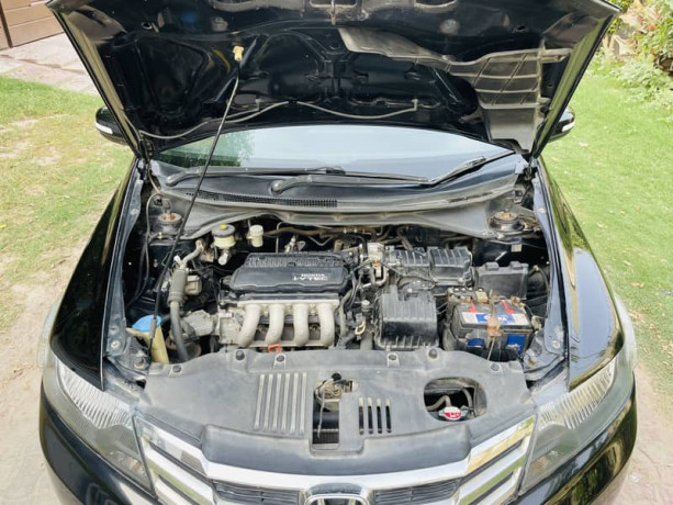 honda-city-aspire-2015-model-big-9