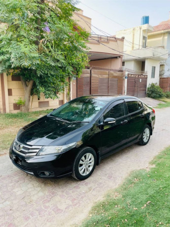 honda-city-aspire-2015-model-big-3