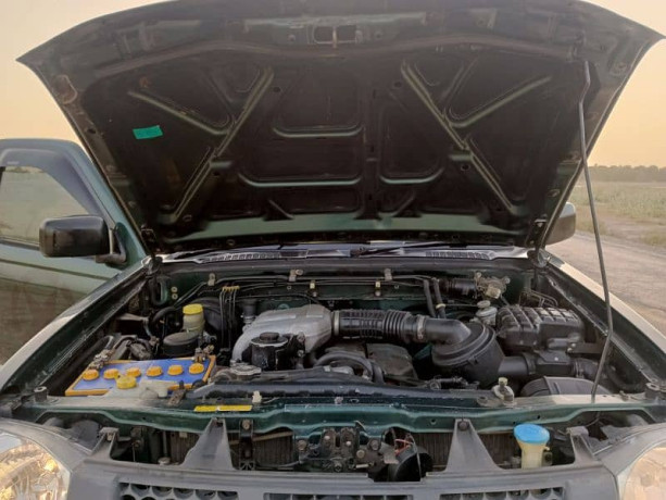 nissan-navara-2008-japan-import-total-genuine-big-5