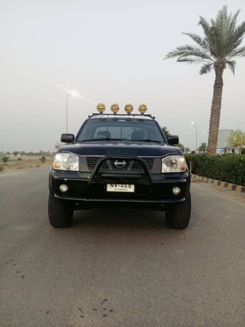 nissan-navara-2008-japan-import-total-genuine-big-1