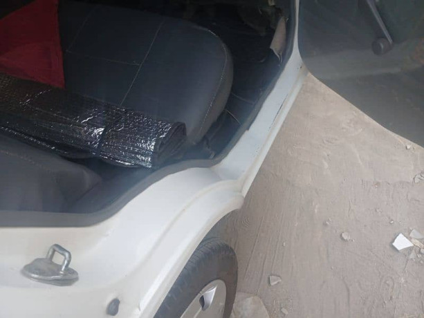 suzuki-mehran-vxr-2014-big-3