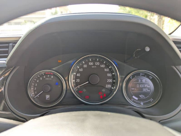 honda-city-ivtec-2024-big-12