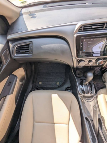 honda-city-ivtec-2024-big-10
