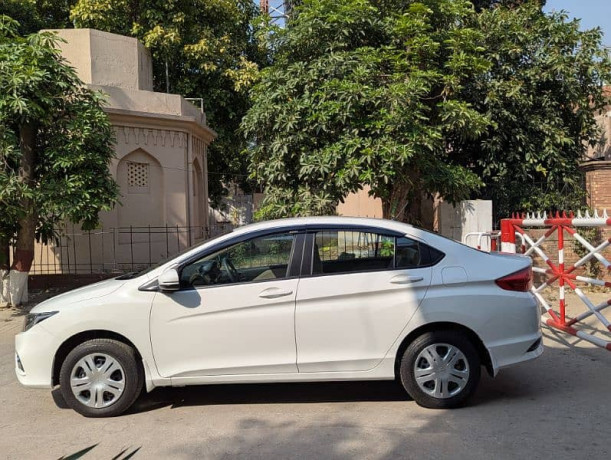 honda-city-ivtec-2024-big-4