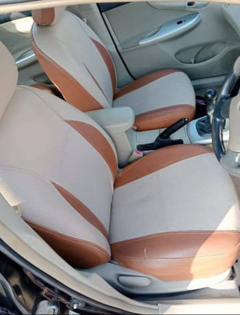 toyota-corolla-gli-20112012-big-9