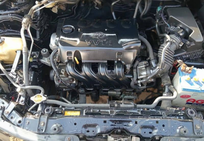 toyota-corolla-gli-20112012-big-7