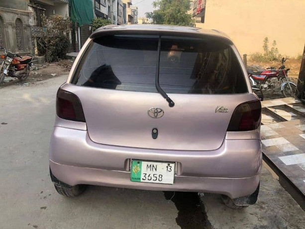 toyota-vitz-2008-big-5