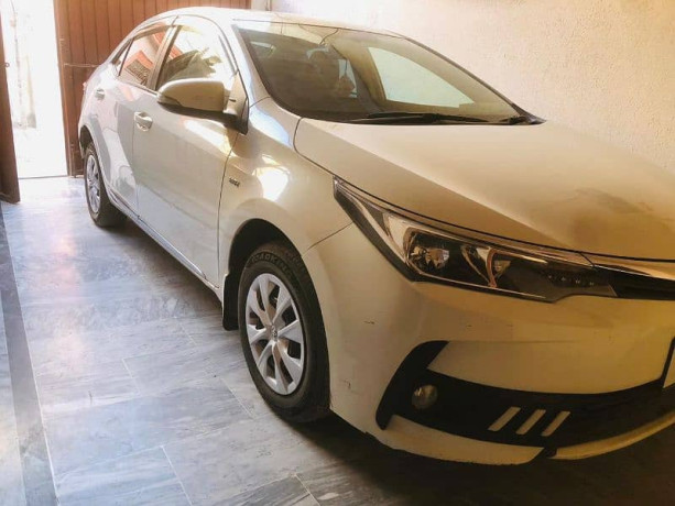 toyota-corolla-xli-2019-big-3