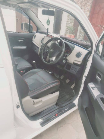 suzuki-wagon-r-2023-big-14