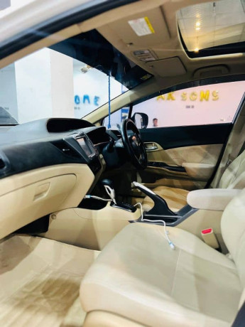 honda-civic-vti-oriel-prosmatec-2013-big-5