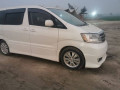 toyota-alphard-2002-small-6