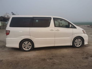 toyota-alphard-2002