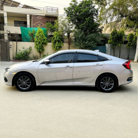 honda-civic-oriel-18-2020-big-4