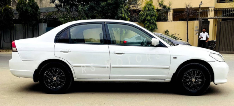 honda-civic-18-i-vtec-big-2