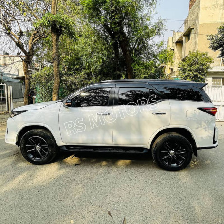 toyota-fortuner-v-fully-converted-to-grs-big-11