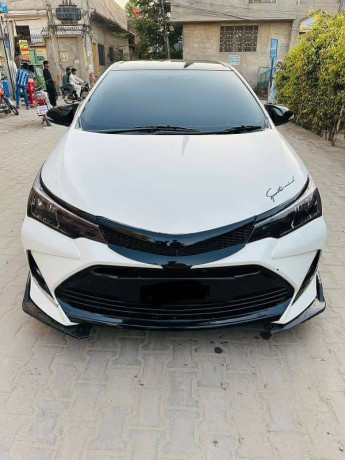 toyota-corolla-xli-2017-big-1