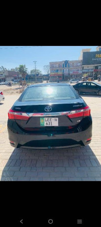 toyota-corolla-gli-2016-model-big-0