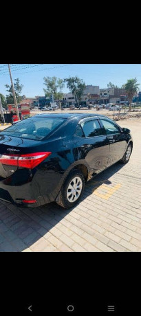 toyota-corolla-gli-2016-model-big-11