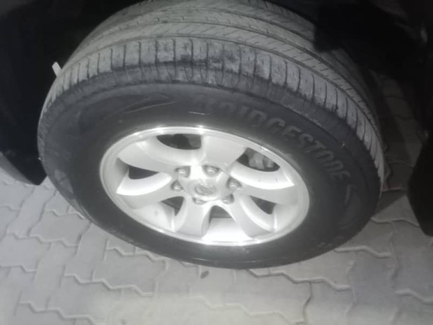 toyota-prado-2004-model-big-3
