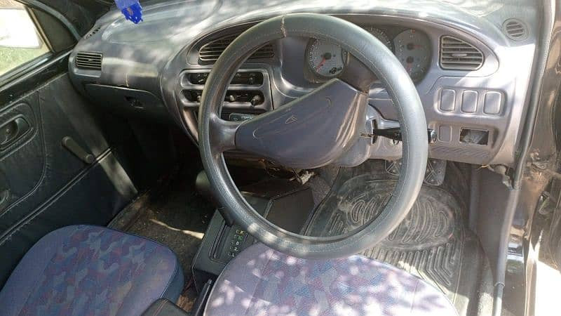 daihatsu-cuore-2006-big-7