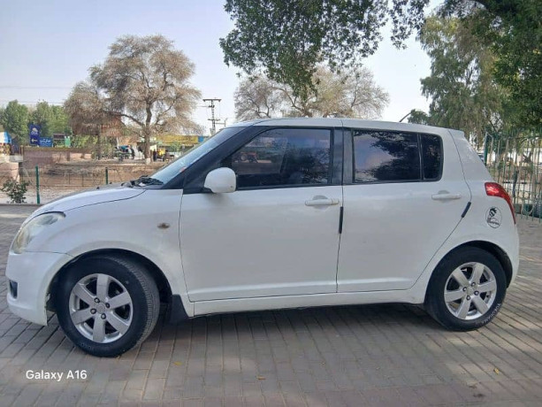 suzuki-swift-2012-big-2