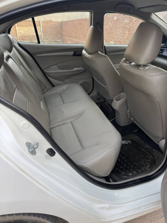 honda-city-13-aspire-2017-big-6