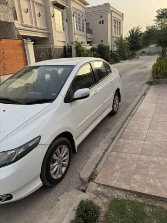 honda-city-13-aspire-2017-big-0
