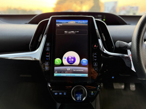 toyota-prius-a-phv-navigation-package-big-4